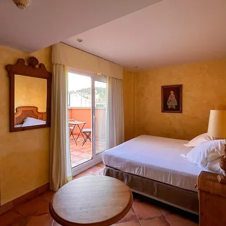 Hotel Vila De Tossa (adults Only) 4*