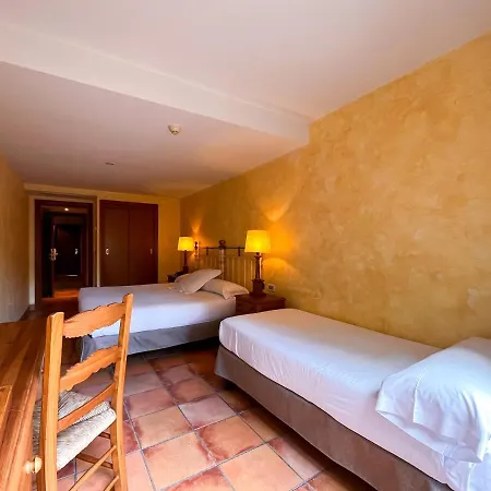 Hotel Vila De Tossa (adults Only) 4*